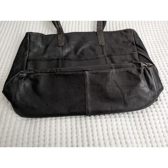 Geoffrey Beene handcrafted leather bag - Picture 3 of 16